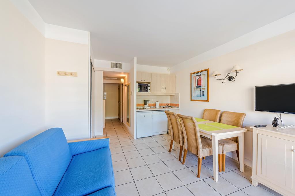 Residence Heliotel Marine - Maeva Home Saint-Laurent-du-Var Exterior photo
