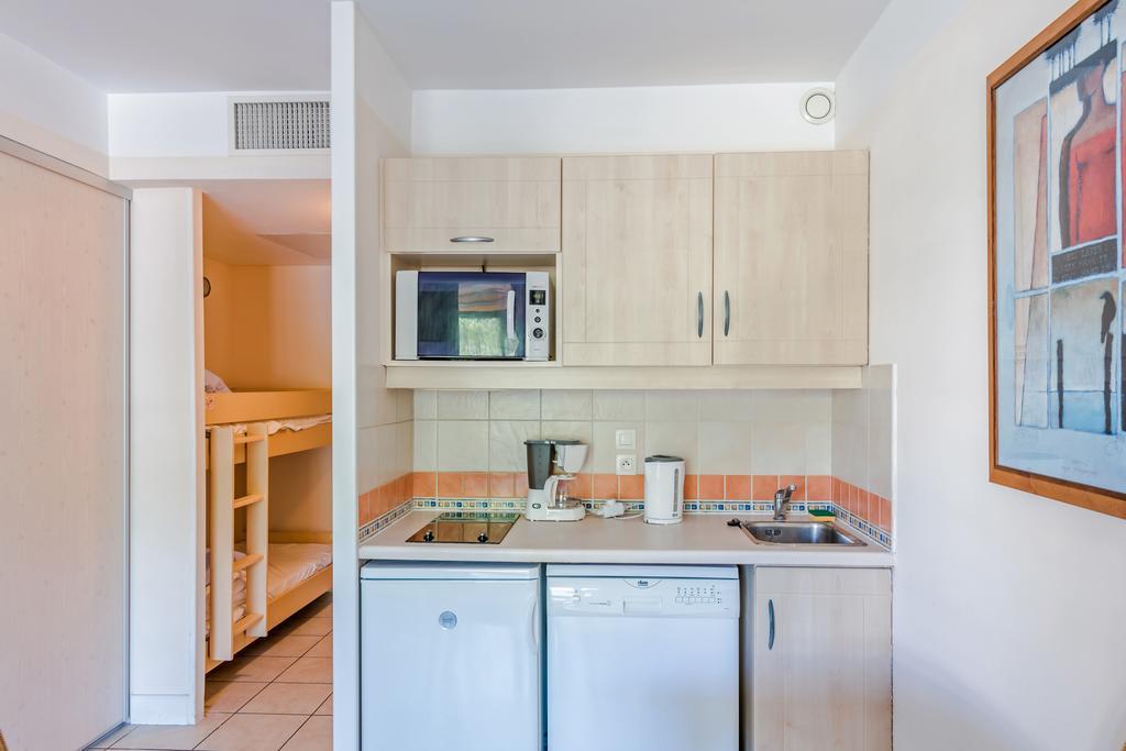 Residence Heliotel Marine - Maeva Home Saint-Laurent-du-Var Exterior photo